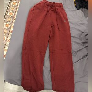 Alo Yoga Accolade Sweatpant